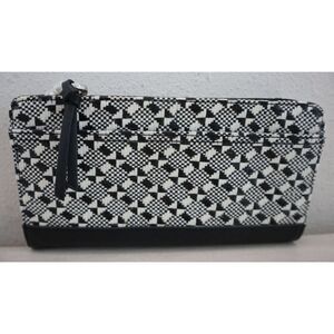 Relic Women's Black/White Checkered Print 1/2 Zip Wallet